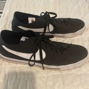 Men’s 13 Nikes Canvas Black Shoes